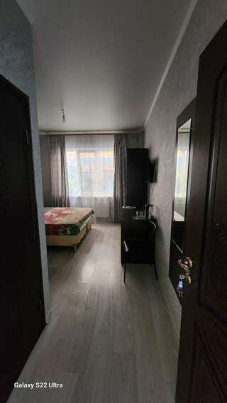 Гостевой дом Сакартвело Архипо-Осиповка Трехместный номер «Комфорт»-1